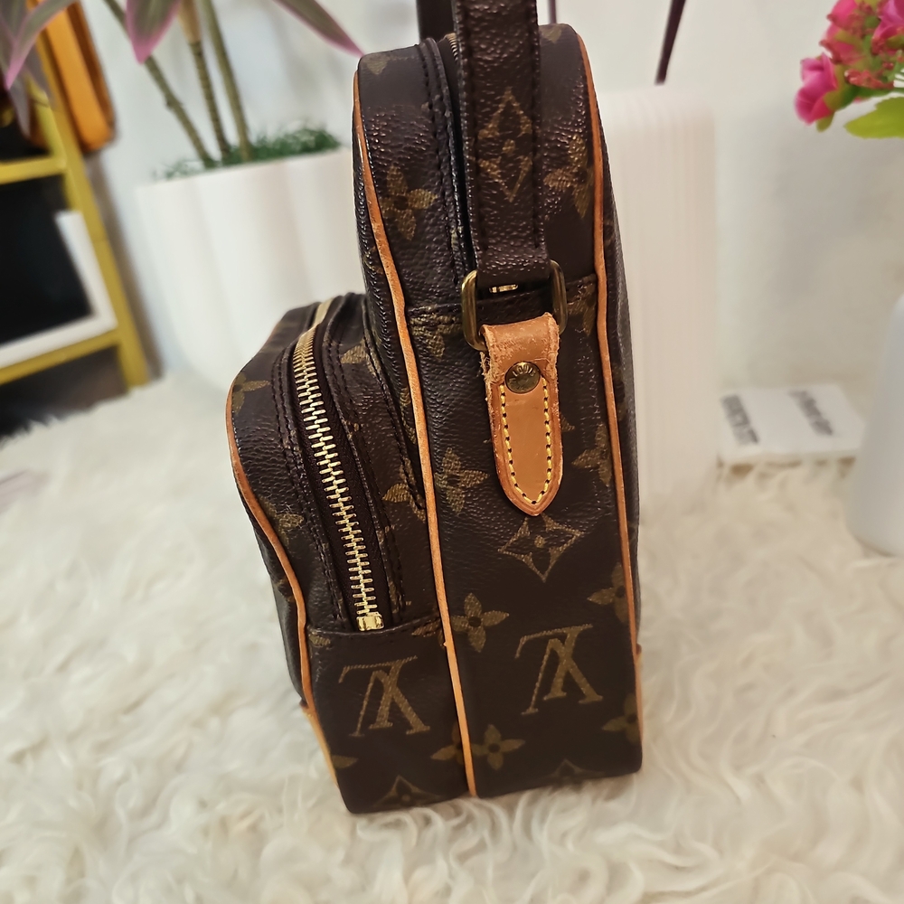 Louis Vuitton Monogram Brown and Tan Crossbody Bag - Picture 15 of 16